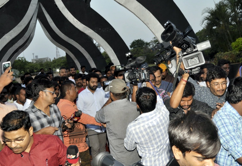 Jr NTR And Kalyan Ram Pays Tribute To NTR At NTR Ghat